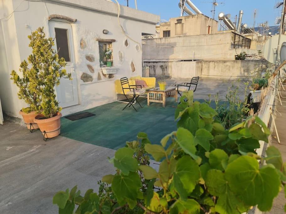 Καλινοβου 1 Κευελπιδων Πεδιον Αρεωσ Apartamento Atenas Exterior foto